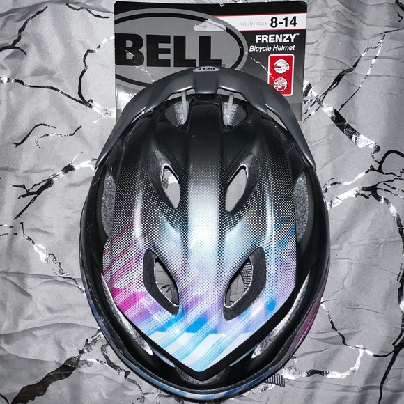 Other - Bell Frenzy Bicycle Helmet Youth 8-14